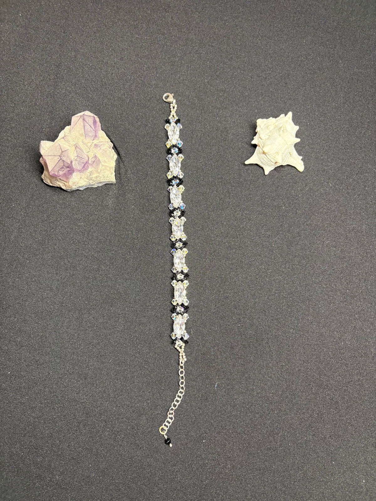 Brazalete "Diamante di Luna" – Plata de Ley (Edición Limitada)